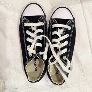 Converse Black Sneakers Size 1 Youth (Little Kid)